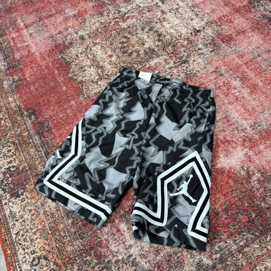 AİR JORDAN
Jordan Diamond Premium Short