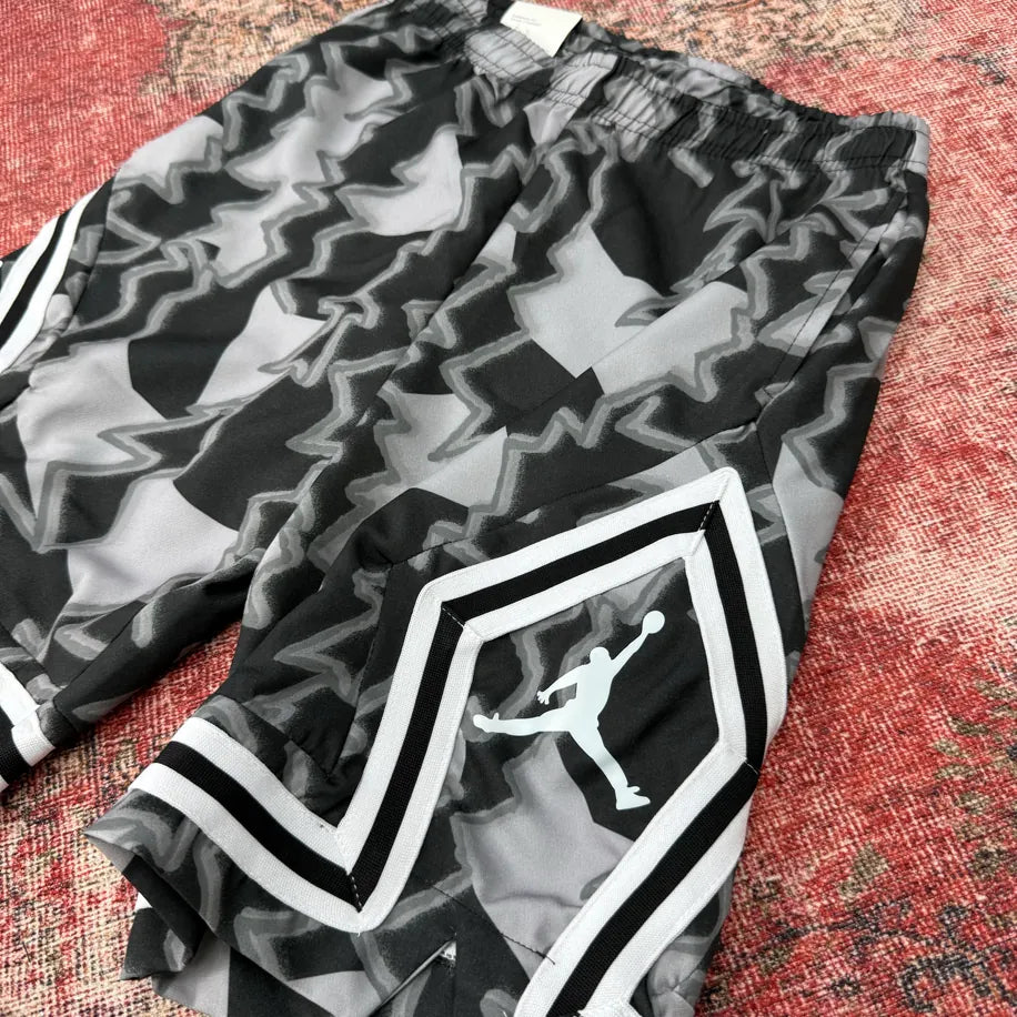 AİR JORDAN
Jordan Diamond Premium Short